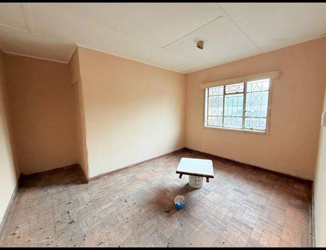 4 BEDROOM HOUSE FOR SALE IN VANDERBIJLPARK CW 5